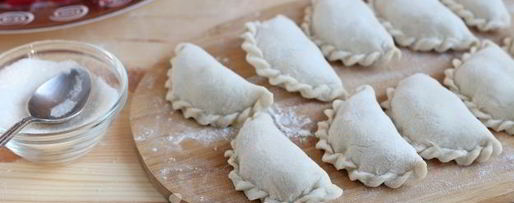 Шаг 16: вареников на воде со свежей малиной