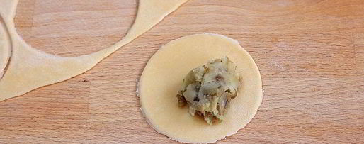 Шаг 5: вареников с картошкой и грибами