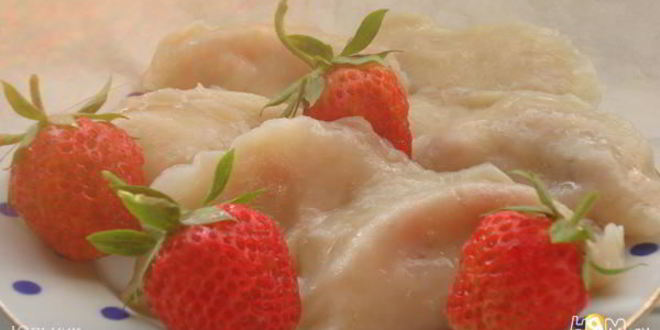 Рецепт вареников с клубникой на заварном тесте