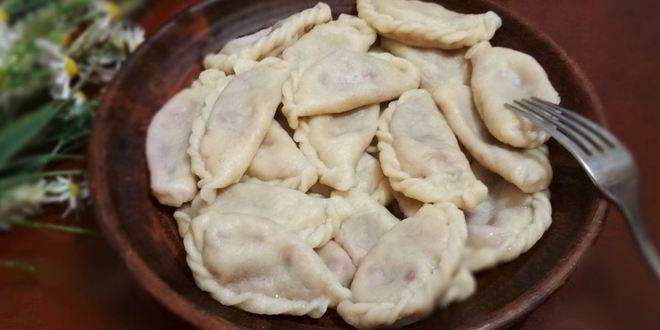 Рецепт вареников с лесной земляникой