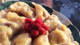 Рецепт Вареников с малиновой начинкой