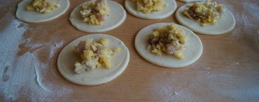 Шаг 5: вареников с рубленой картошкой и прослойкой