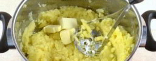 Шаг 3: вареников с салом и картошкой