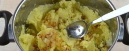 Шаг 4: вареников с салом и картошкой