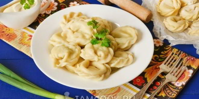 Рецепт вареников с сырой картошкой и сыром