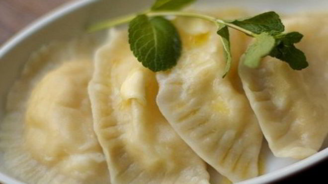 Рецепт Вареников с сыром сулугуни