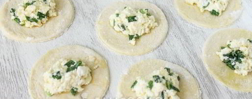 Шаг 9: вареников с творогом и зеленым луком