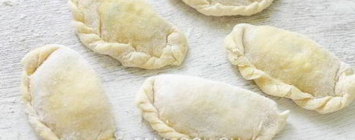 Шаг 10: вареников с творогом и зеленым луком