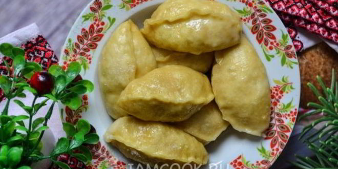 Рецепт вареников с вишней на пару