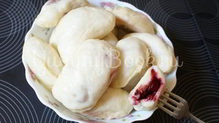 Рецепт Вареников с вишнями в мультиварке на пару