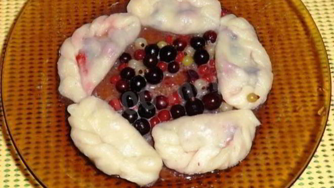 Рецепт Вареников со смородиной