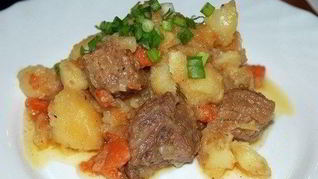 Рецепт Ароматного жаркого из говядины с картофелем