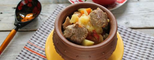 Шаг 6: жаркого из баранины с картошкой в кастрюле