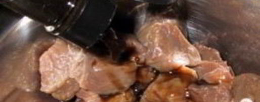 Шаг 1: жаркого из говядины с чечевицей и красным вином