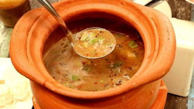 Рецепт Жаркого из куриных потрошков в горшочках