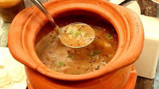 Рецепт Жаркого из куриных потрошков в горшочках