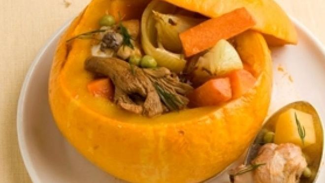 Рецепт Жаркого из курицы с лисичками