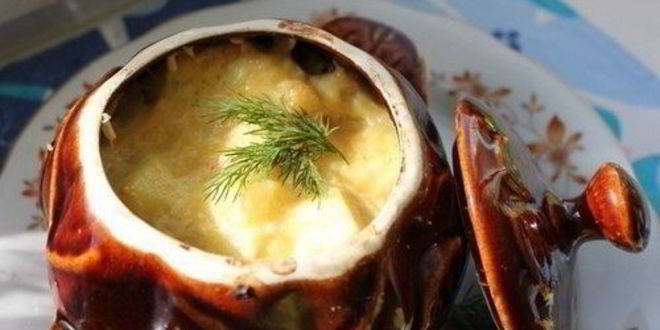 Рецепт жаркого из свинины и картофеля в горшочках