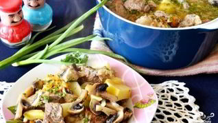 Рецепт Жаркого из свинины с картофелем и грибами