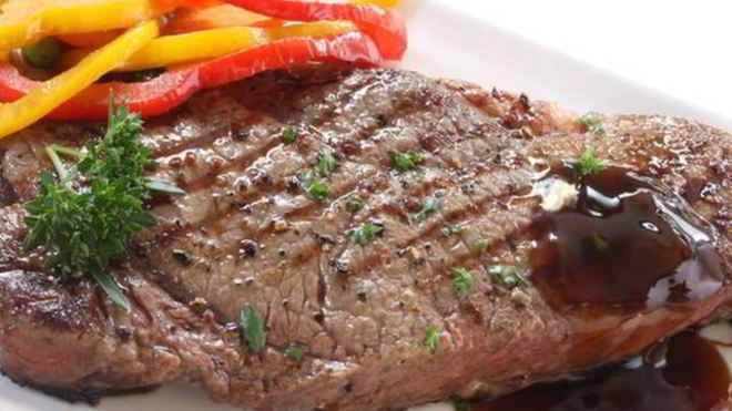 Рецепт Жаркого из свинины с перцем и базиликом