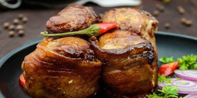 Рецепт жаркого из свинины с тимьяном и беконом