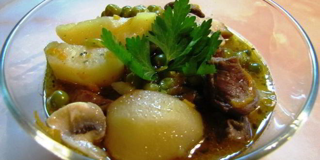 Рецепт жаркого с говядиной в горшочках по-домашнему