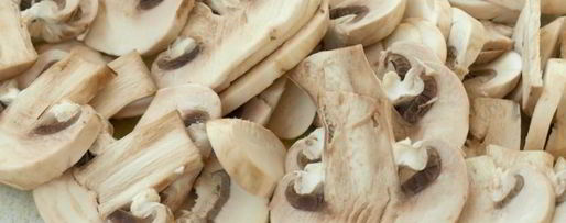 Шаг 1: жаркого с мясом, картофелем и грибами в горшочках