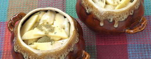 Шаг 4: жаркого с мясом, картофелем и грибами в горшочках