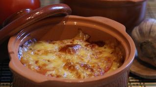 Рецепт Жаркого в горшочке по-домашнему с сырной шапочкой