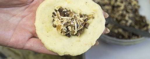 Шаг 7: картофельных зраз с грибами и сыром