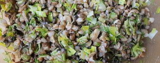 Шаг 4: куриных зраз с грибами и гречкой и овощное соте на гарнир