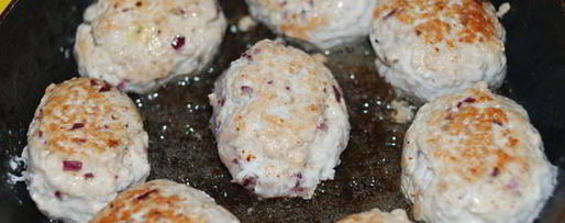 Шаг 8: мясных зраз с сыром и яйцом