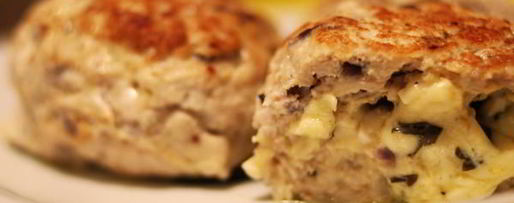 Шаг 9: мясных зраз с сыром и яйцом