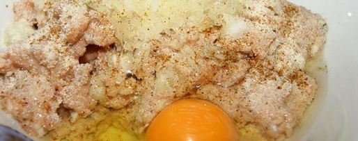 Шаг 2: зраз из горбуши с сыром и шпинатом