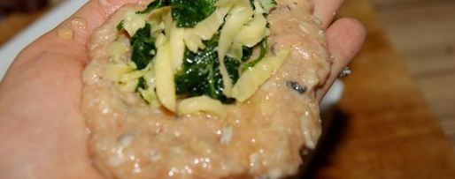 Шаг 5: зраз из горбуши с сыром и шпинатом