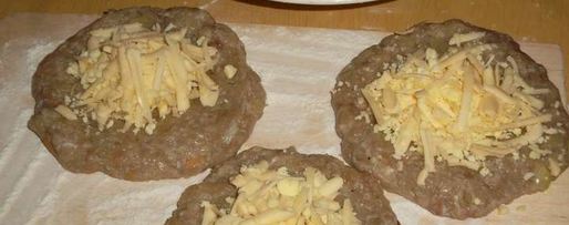 Шаг 7: зраз мясных с сыром