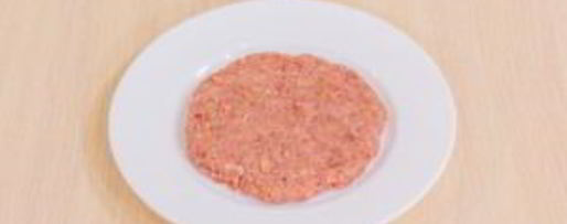 Шаг 6: зраз мясных с яйцом и луком