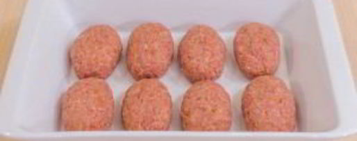 Шаг 9: зраз мясных с яйцом и луком