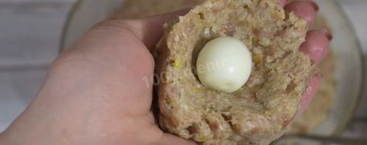 Шаг 11: зраз мясных с яйцом