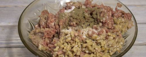 Шаг 4: зраз мясных с яйцом