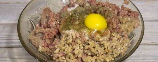 Шаг 5: зраз мясных с яйцом
