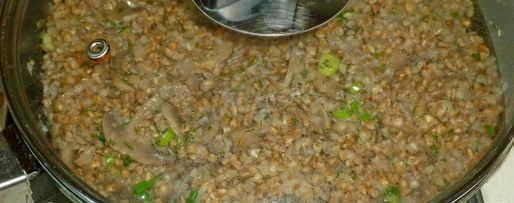 Шаг 12: гречки с грибами и луком
