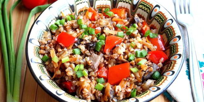 Рецепт гречки с грибами и овощами в духовке