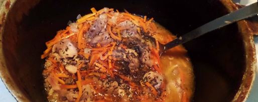 Шаг 6: гречки с куриным мясом в казане