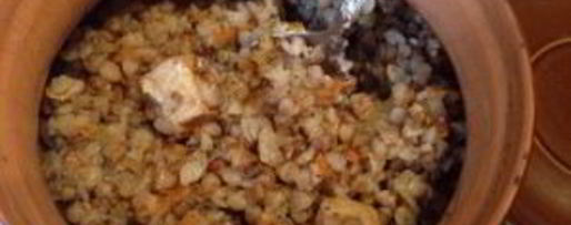 Шаг 8: гречки с мясом в горшочках