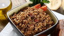 Рецепт Гречки с овощами и копченостями