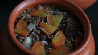 Рецепт Гречневой каши с фаршем в горшочках