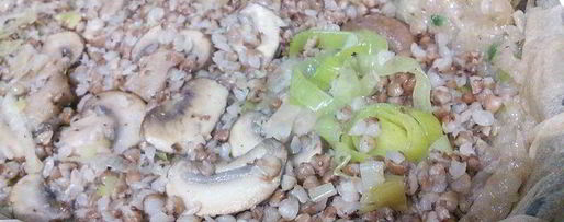 Шаг 7: гречневой каши с шампиньонами в мясном хлебце