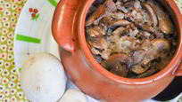Рецепт Классической гречки с грибами в горшочке