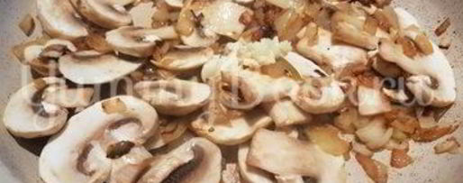 Шаг 4: кукурузной каши с курицей и грибами